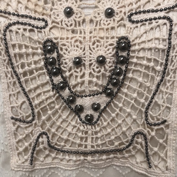 ASTR Chevron Bronze Studded Embellished Flowy High Low Tank Medium Cream - Picture 4 of 11